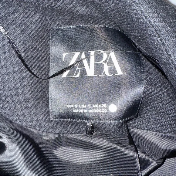 Zara Women's Elegant Black Trench Coat - Picture 5 of 6